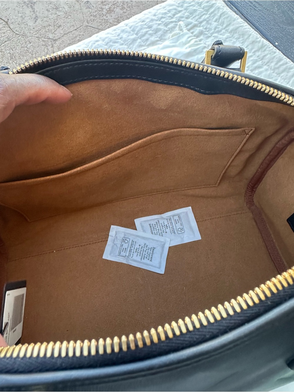 MCM Ella Boston Bag In Maxi Monogram Leather - Picture 8 of 10